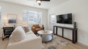 Living area - Landing | Spectacular 1BD, Pool, Gym (Casa Grande)