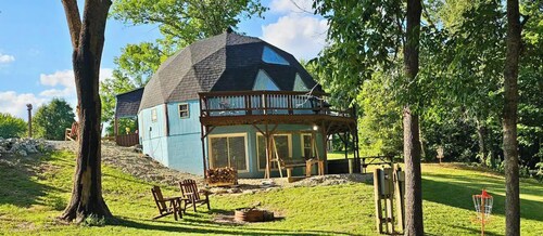 Birdhouse Dome and Cabin - Hot Tub - Kayaks - Disc Golf - 2 Min Walk