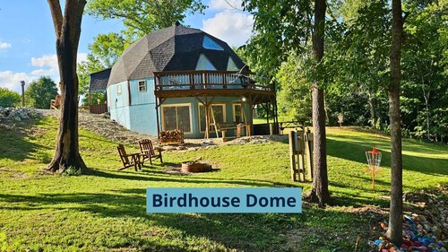 Birdhouse Dome and Cabin - Hot Tub - Kayaks - Disc Golf - 2 Min Walk