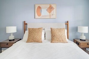 2 Schlafzimmer, Schreibtisch, Bügeleisen/Bügelbrett, WLAN