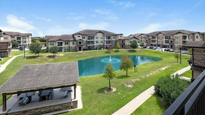 Exterior - Landing | Chic 2BD, Clubhouse, Gym (Houston)