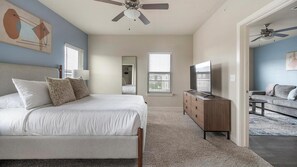 1 bedroom, desk, iron/ironing board, WiFi