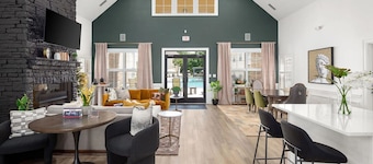 Landing | Modern 2BD, Gym