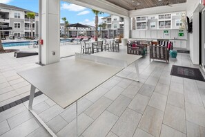 Outdoor dining - Landing | Chic 3BD, Gym (Saint Johns)