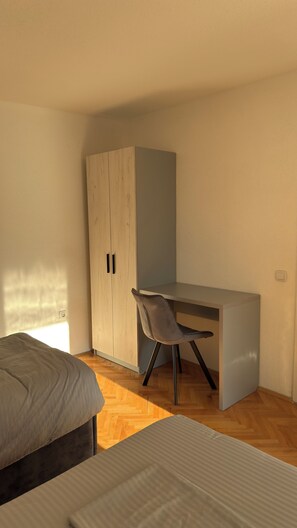 3 bedrooms, iron/ironing board, WiFi, bed sheets - Oficerski apartment (Bitola)