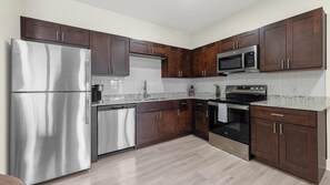 Fridge, dining tables - Landing | Spectacular 1BD, Gym, Clubhouse (Lockhart)