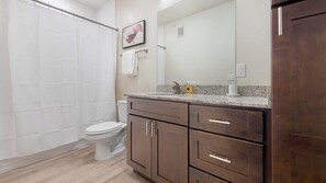 Bathroom - Landing | Amazing 1BD, Pool, Gym (Lockhart)