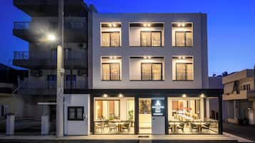 Mặt tiền nơi lưu trú