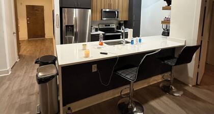 Spacious Modern Escape in Atlantic Station