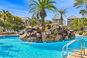 屋外プール、温水プール