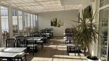 Gratis morgenmadsbuffet hver dag