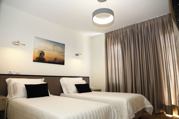 Standard Twin Room | Free WiFi, wheelchair access