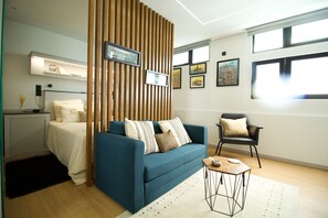 1 chambre, bureau, fer et planche à repasser, Wi-Fi gratuit