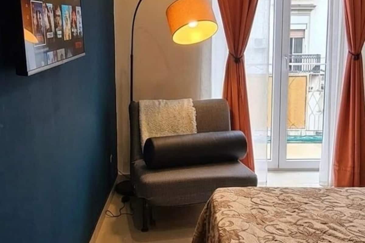 Internal name: Room 6 | Desk, laptop workspace, soundproofing, iron/ironing board