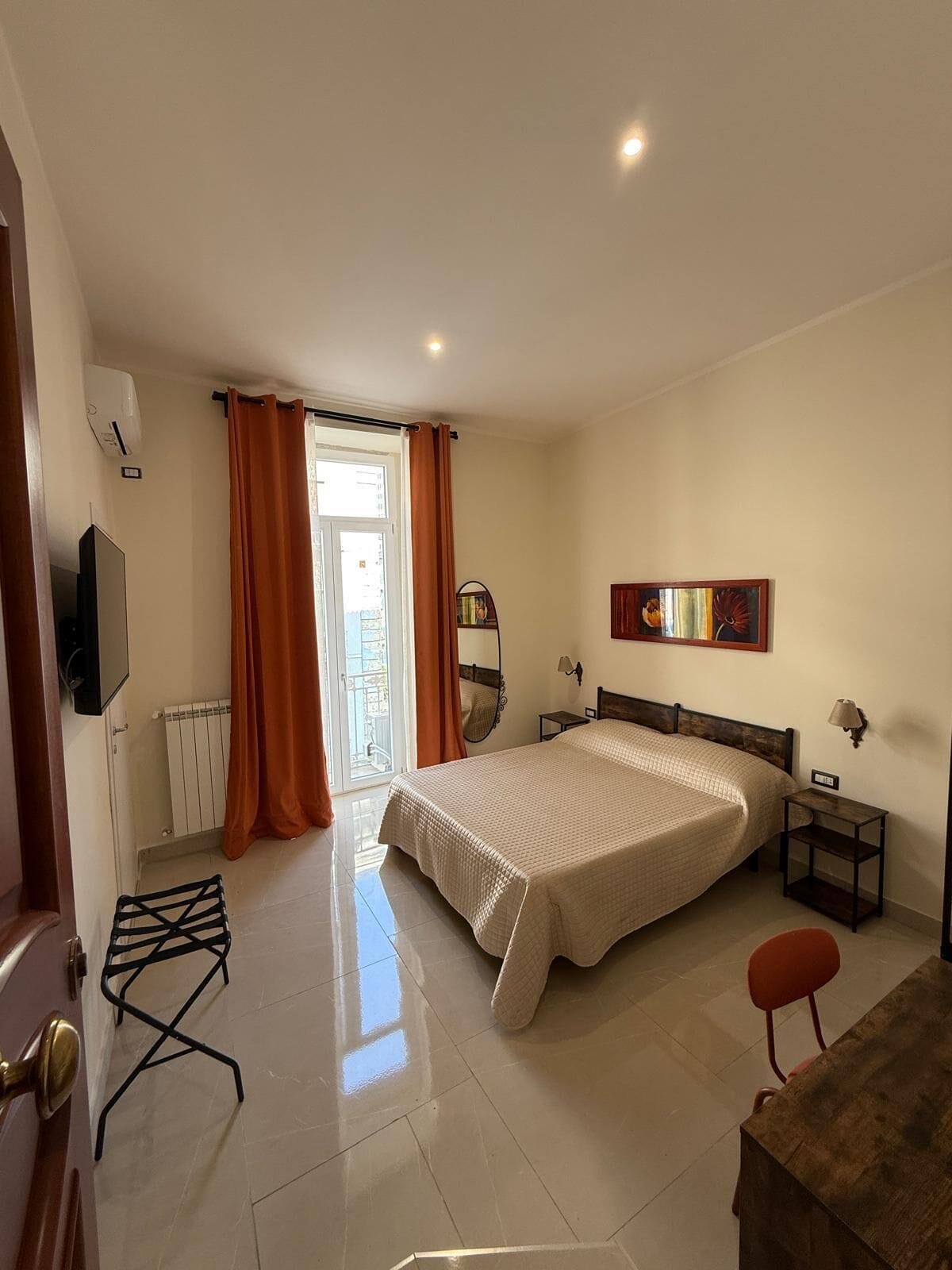 Internal name: Room 3 | Desk, laptop workspace, soundproofing, iron/ironing board