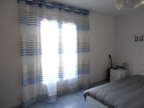 6 bedrooms, iron/ironing board, free WiFi - Superb, spacious 12 P villa, large park, swimming pool, poolhouse. Beach nearby. (Saint-Augustin)