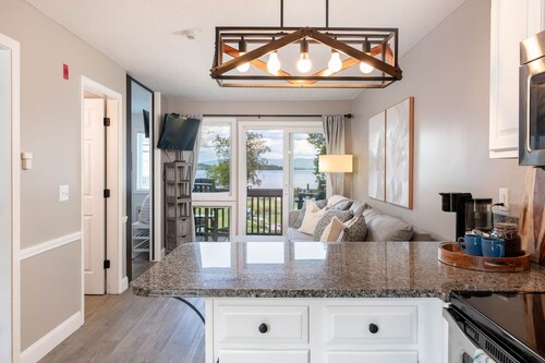 Lake Winni Waterfront Condo