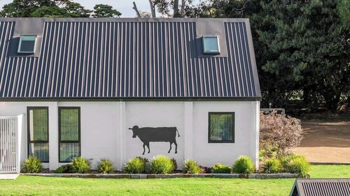 The Old Cheese Factory—Luxe Design & Country Calm