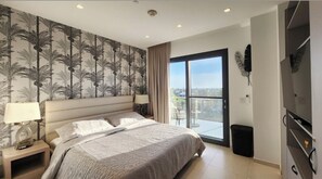 2 bedrooms, in-room safe, iron/ironing board, travel crib