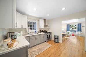 Microwave, oven, stovetop, dishwasher