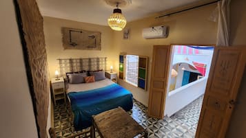 Deluxe House, City View | Free WiFi