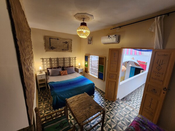 Deluxe House, City View | Free WiFi