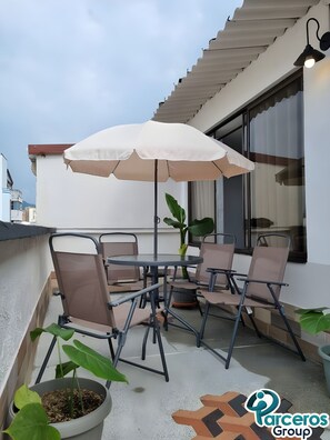Outdoor dining - PARCEROS GROUP-HOLIDAY APARTMENT 3 BEDROOMS, 5TH FLOOR, DOWNTOWN PEREIRA (Pereira)