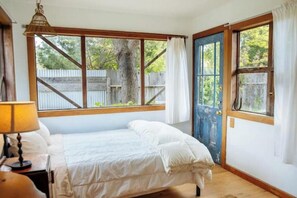 4 多间卧室、熨斗/熨衣板、WiFi、床单