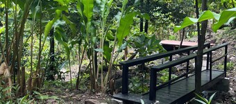 Peaceful Retreat in Nature. Charming Cottage in Soufrière.