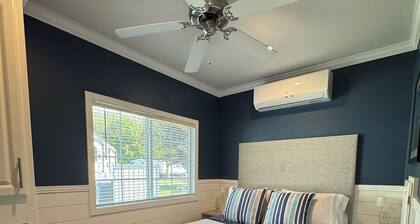 WELCOME TO BLUE DUNES COTTAGE a 2-bedroom cottage in wonderful Silver Lake