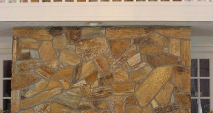 Charming and spacious guesthouse in the lovely hills of Manchester, Georgia.