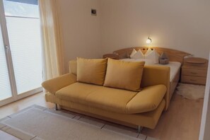 Iron/ironing board, travel crib, free WiFi, bed sheets