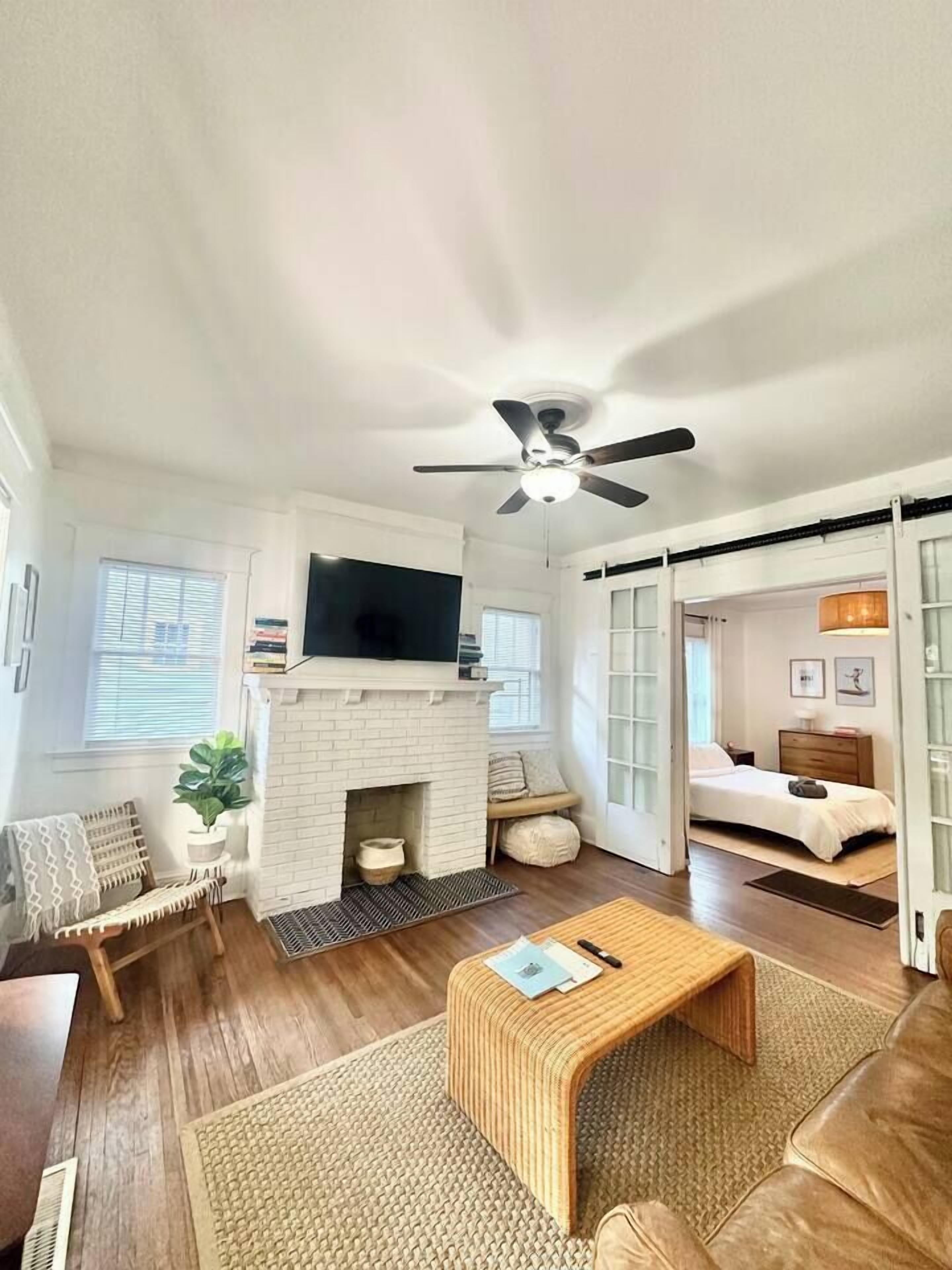 1 bedroom, iron/ironing board, internet, bed sheets