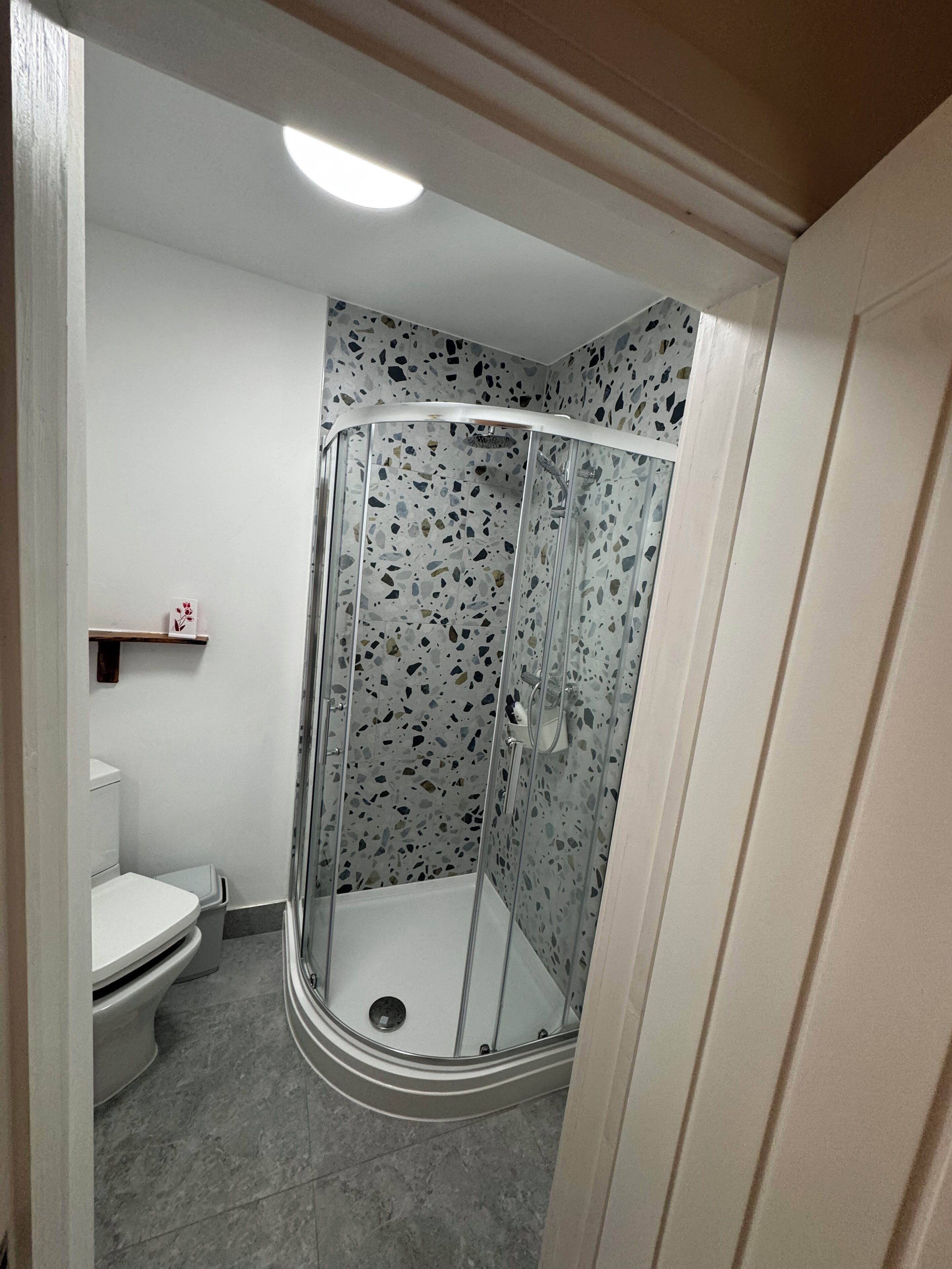 Shower, towels, soap, shampoo