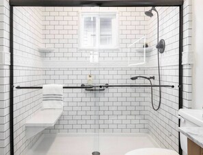 Bathroom - 3-bedroom house Near everything in New Orleans (New Orleans)