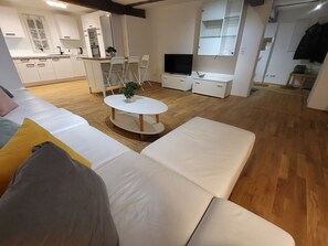 Desk, iron/ironing board, free WiFi