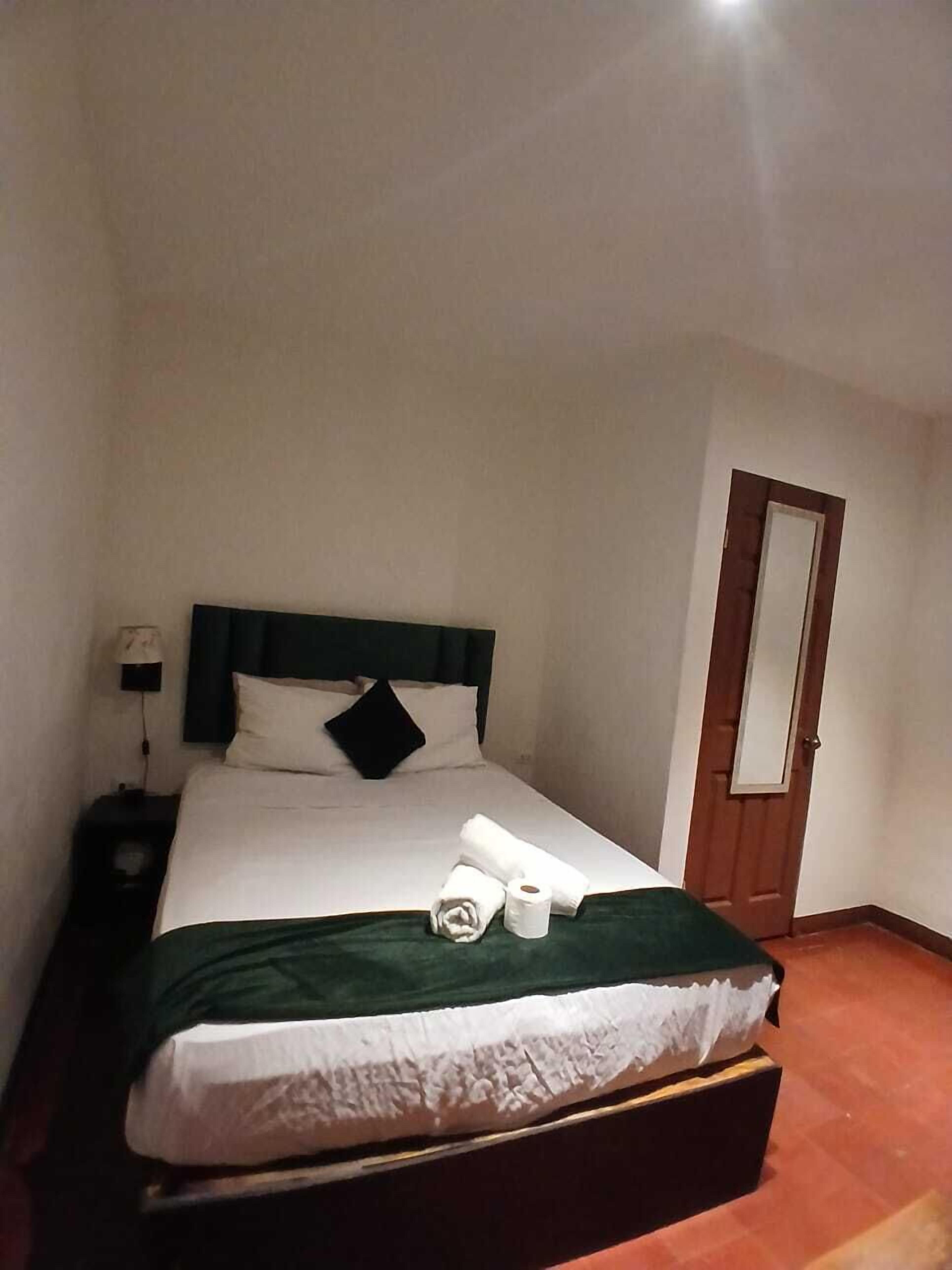 Standard-Doppelzimmer | Bügeleisen/Bügelbrett, kostenloses WLAN, Bettwäsche