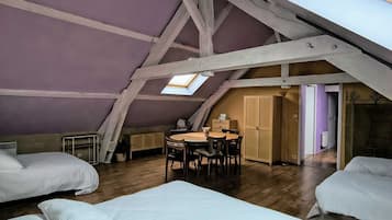 Familie suite, Meerdere bedden, niet-roken, uitzicht op vallei | Luxe beddengoed, verduisterende gordijnen, beddengoed