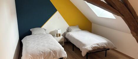 2 室のベッドルーム、WiFi、ベッドシーツ