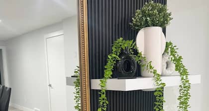 Luxary 2-Bedroom Private Basement apartment in Chestermere