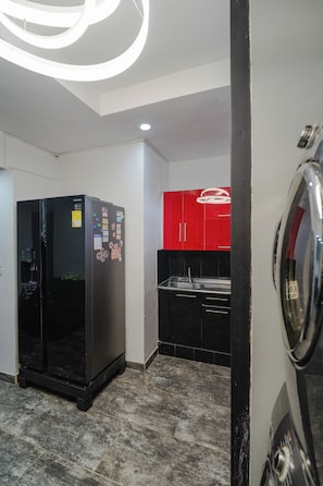 Interior - Luxury Suite | Rooftop + Jacuzzi | Modern Coliving (Medellín)