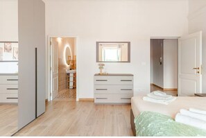 2 Schlafzimmer, BĂŒgeleisen/BĂŒgelbrett, WLAN, BettwĂ€sche
