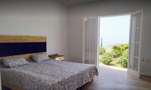 3 bedrooms, iron/ironing board, Internet, bed sheets