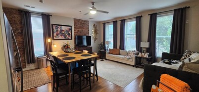 Speakeasy Cityscape Flat - Downtown Chattanooga