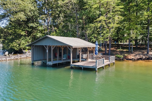 Charming Lake Burton Cottage with Private Dock & Boathouse