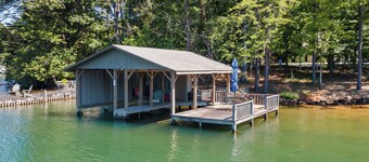 Charming Lake Burton Cottage with Private Dock & Boathouse
