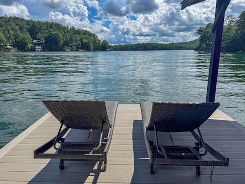 Charming Lake Burton Cottage with Private Dock & Boathouse