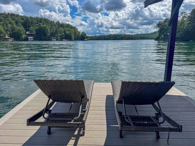 Charming Lake Burton Cottage with Private Dock & Boathouse