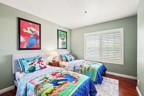 3 bedrooms, iron/ironing board, travel crib, free WiFi