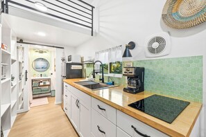 Fridge, microwave, stovetop, toaster - Stay Tiny Palomar_Tiny One (Pauma Valley)